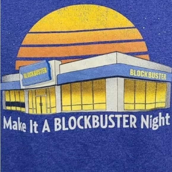 Blockbuster T-shirt Make it a Blockbuster Night Size Large - Picture 2 of 8